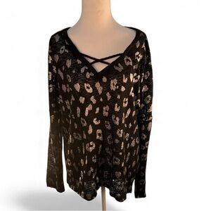 No Boundaries Black‎ and Silver Leopard Long Sleeve Sweater XXL